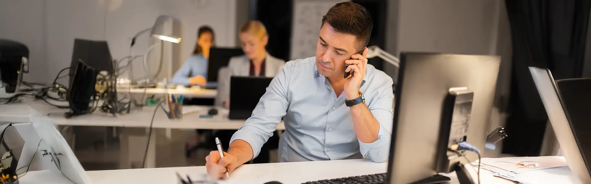 Desktop and Telephone Adjusting Page Background Image